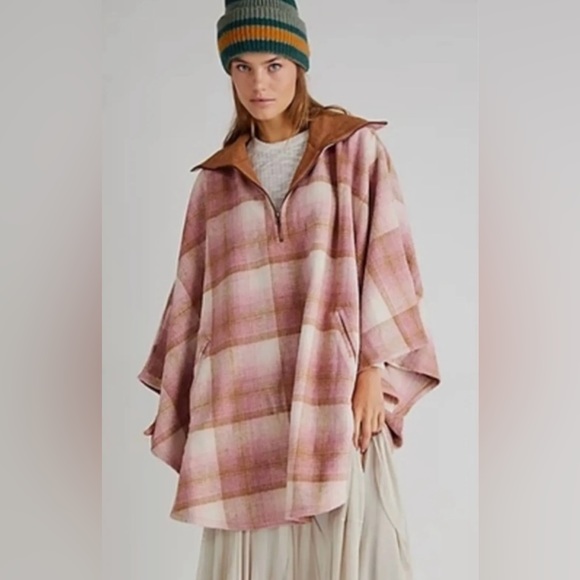 NWOT Free People Woodstock Brushed Blush Combo Plaid Poncho Pockets - Picture 1 of 7